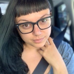 Meet your Posher, Melissa